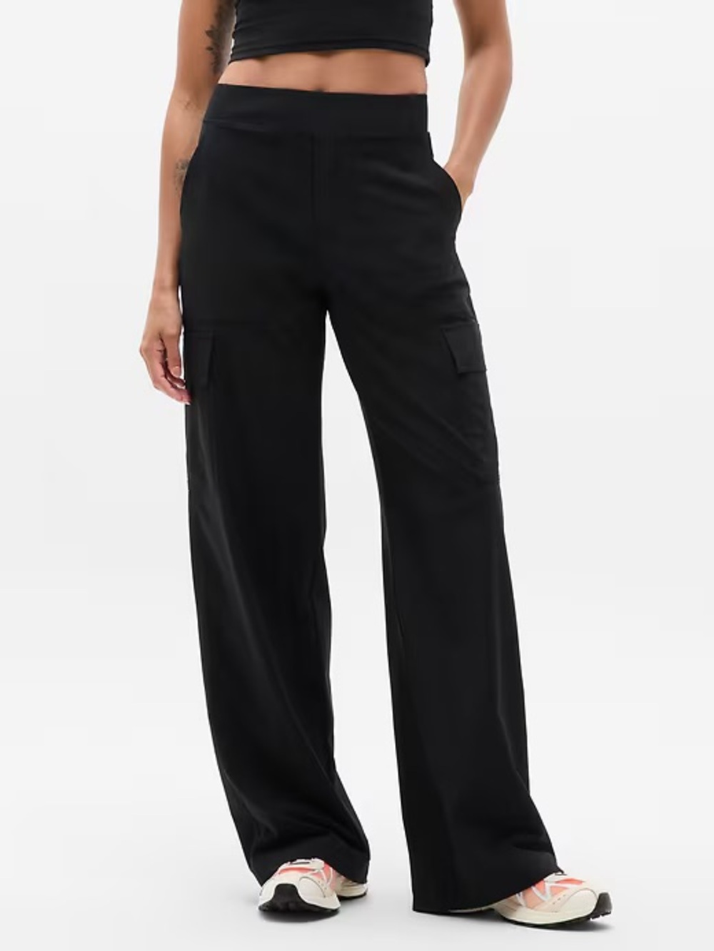 Athleta Brooklyn Heights High Rise Cargo Pant Black Sz 6